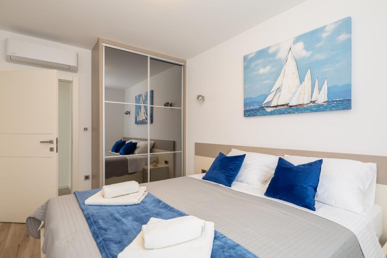 Luxury Apartment Sea Pakostane Exterior photo